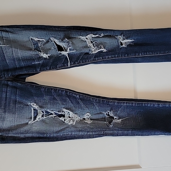 American Eagle Distressed Jegging - Picture 5 of 11